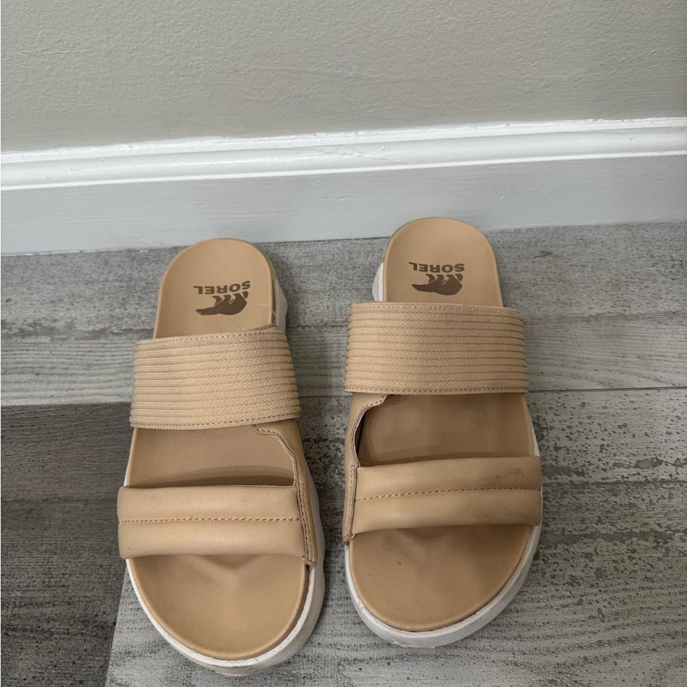 Sorel Tan Slide Sandals